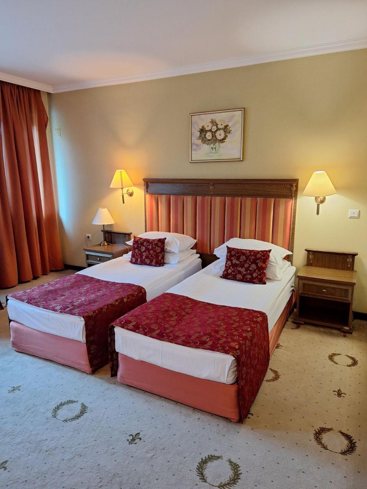 Hotel Efir Stara Zagora Exteriér fotografie